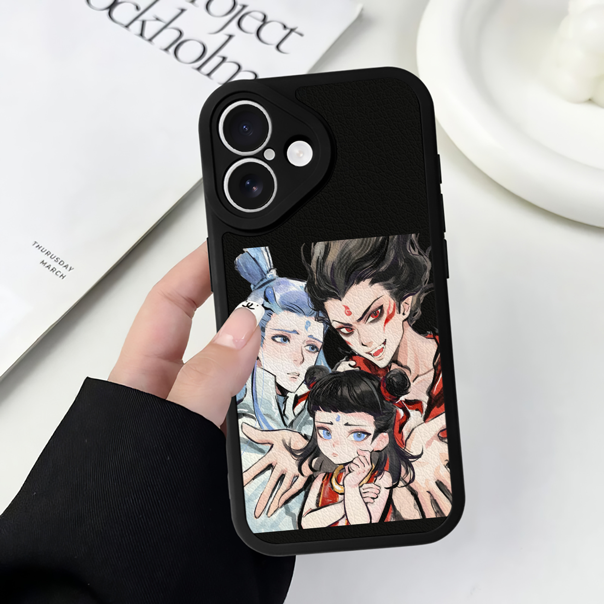 （画像用） Ne Zha 2 ナタ 魔童の大暴れ 【iPhone 16シリーズ対応】シリコンスマホケース（レザー調） 材質：シリコン